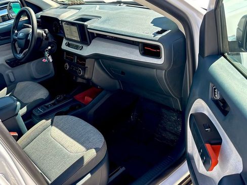 Used 2022 Ford Maverick XLT image 24