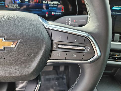 Used 2026 Chevrolet Equinox LT AWD/4WD image 21