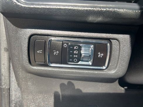 Used 2023 Lincoln Corsair AWD w/ Equipment Group 101A image 23