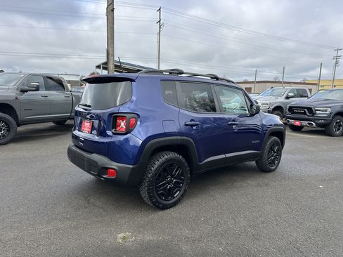 Used 2019 Jeep Renegade Sport image 6
