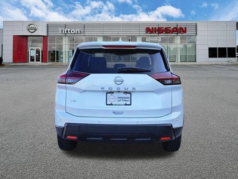 Used 2025 Nissan Rogue SV FWD image 5