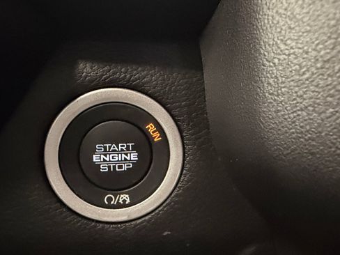 Used 2025 RAM 1500 Big Horn AWD/4WD image 38