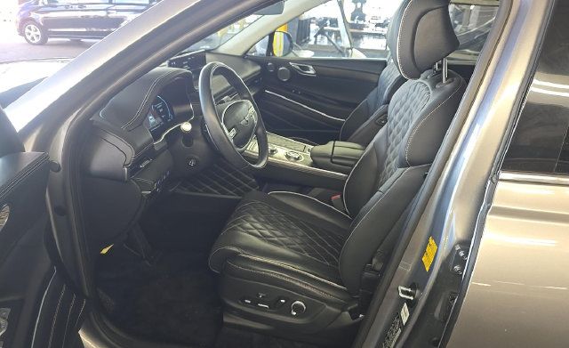 Used 2024 Genesis GV80 3.5T w/ Prestige Package AWD/4WD image 5