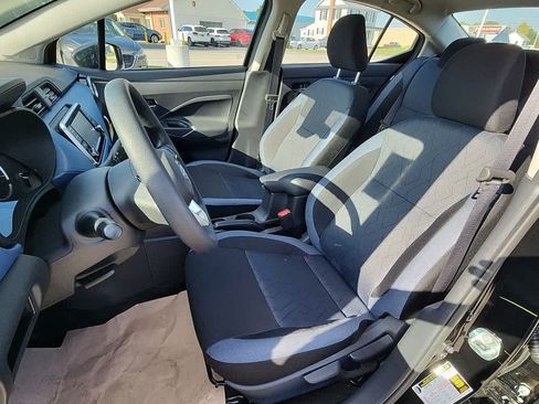 Used 2025 Nissan Versa SV w/ Trunk Package FWD image 10