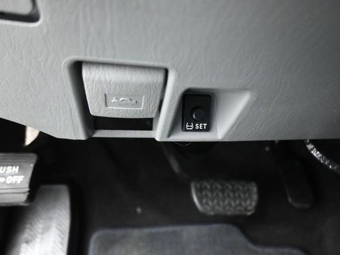 Used 2014 Toyota Tacoma Base w/ SR5 Package image 26