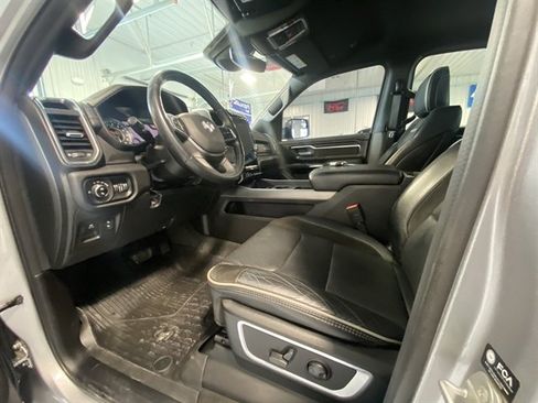 Used 2024 RAM 1500 Laramie image 9
