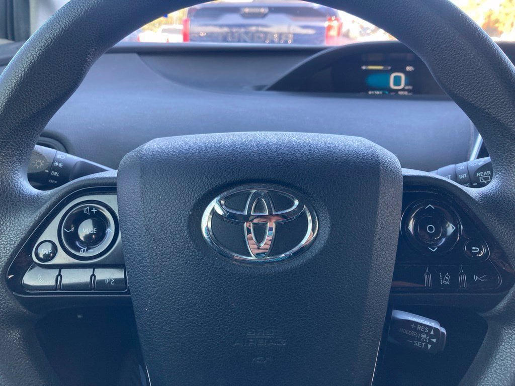 Used 2020 Toyota Prius LE FWD image 15