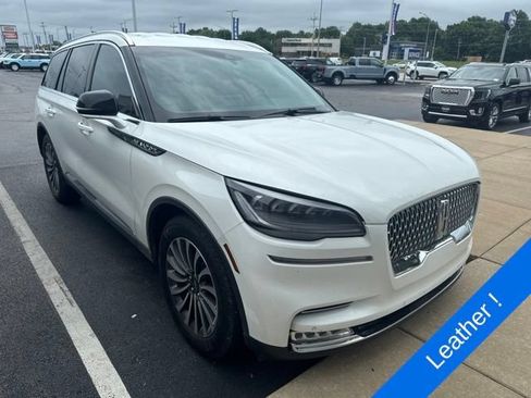 Used 2020 Lincoln Aviator Reserve w/ Elements Package Plus AWD/4WD image 3
