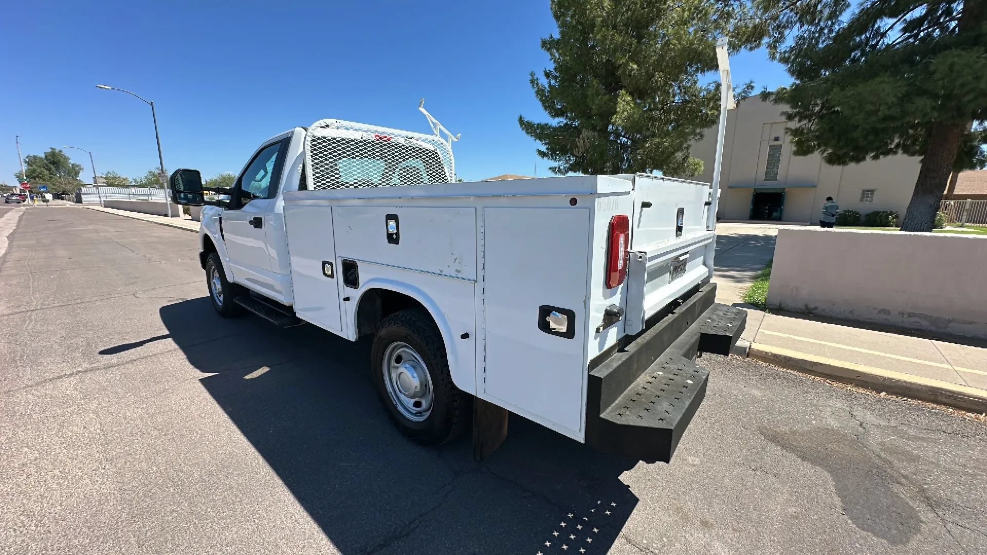 Used 2020 Ford F250 XL w/ Power Equipment Group AWD/4WD image 2