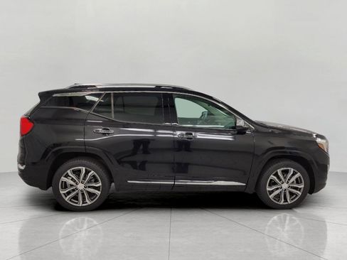 Used 2019 GMC Terrain Denali w/ LPO, Floor Liner Package AWD/4WD image 11