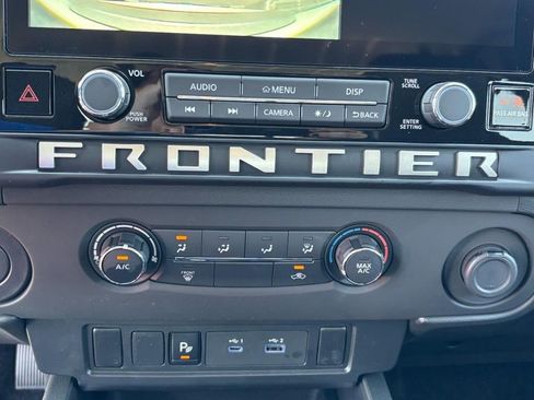 New 2025 Nissan Frontier SV image 17