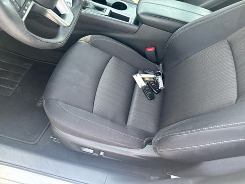 Used 2024 Nissan Altima 2.5 SV FWD image 7