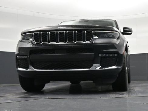 Used 2021 Jeep Grand Cherokee L Limited AWD/4WD image 28