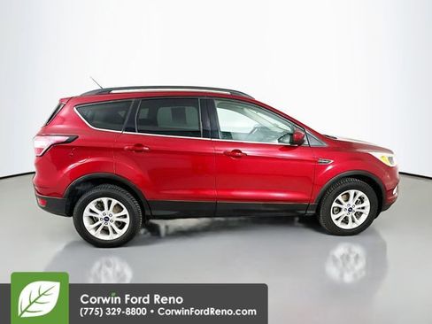 Used 2018 Ford Escape SE image 8