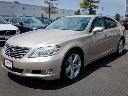 Used 2010 Lexus LS 460 RWD image 7