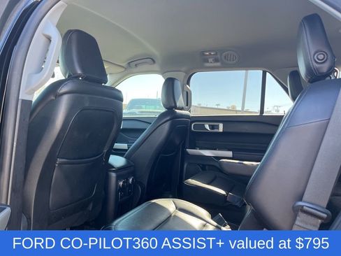 Used 2020 Ford Explorer XLT w/ Equipment Group 202A image 6