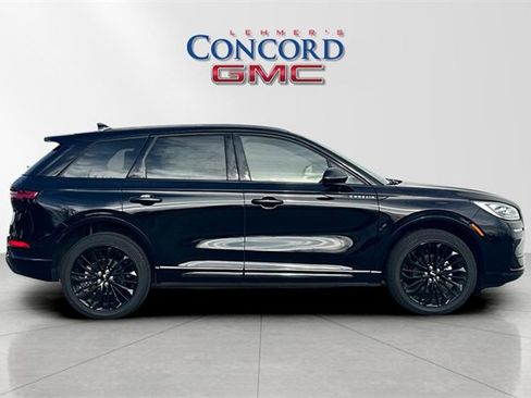 Used 2023 Lincoln Corsair Reserve w/ Equipment Group 201A image 3