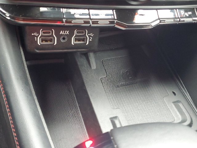 Used 2023 Dodge Durango R/T w/ Blacktop Package AWD/4WD image 28