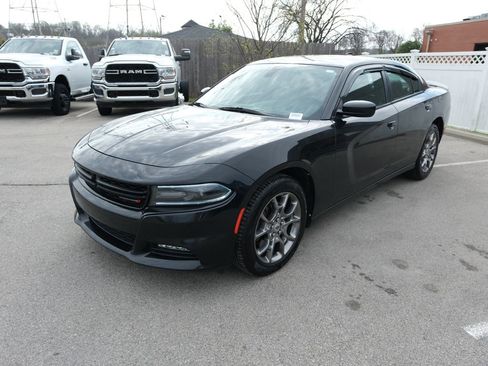 Used 2017 Dodge Charger SXT w/ AWD Plus Group image 11