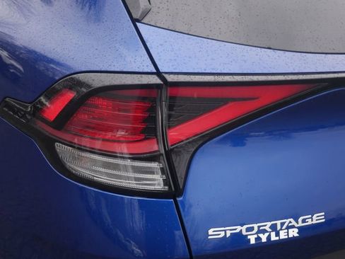 Used 2023 Kia Sportage X-Line w/ X-Line Premium Package image 12