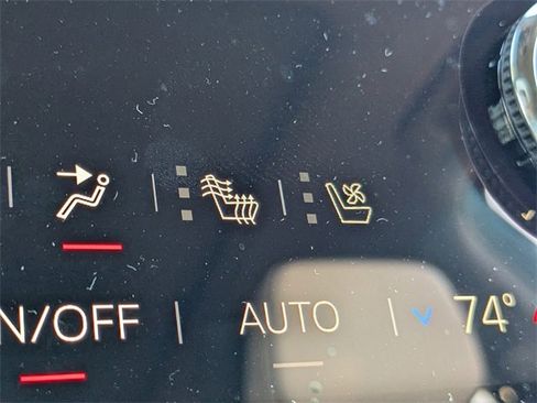 New 2026 GMC Yukon XL Denali w/ Denali Reserve Package image 27