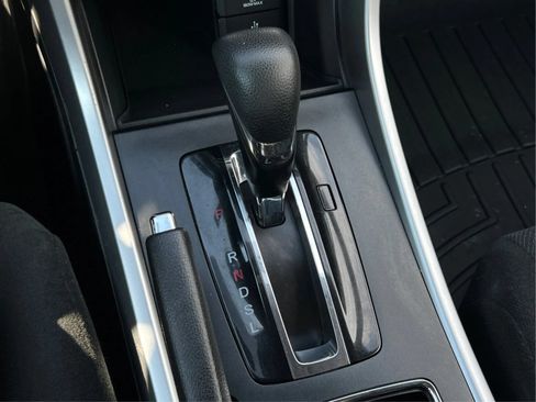 Used 2013 Honda Accord LX image 42