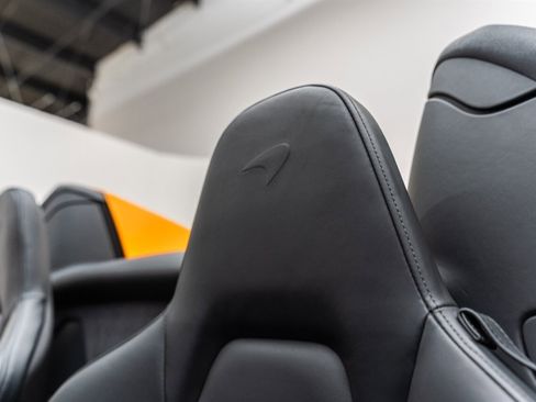 Used 2014 McLaren MP4-12C Spider RWD image 25