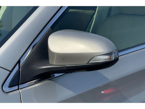 Used 2014 Toyota Avalon Limited image 12