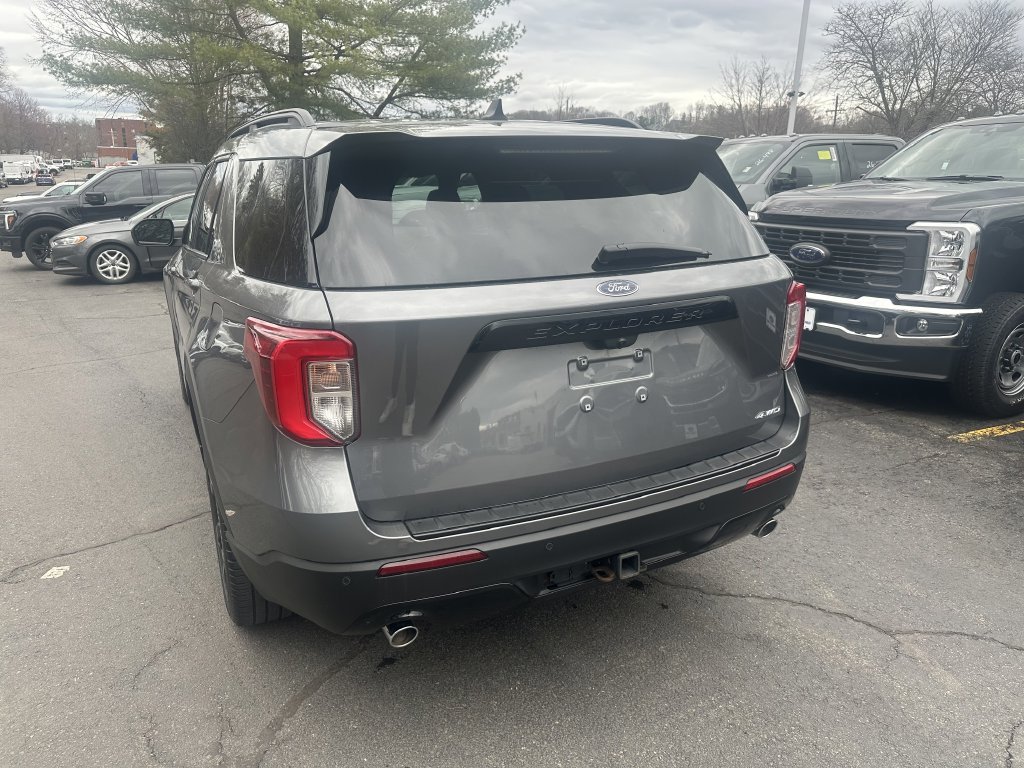 Used 2023 Ford Explorer ST-Line w/ Class IV Trailer Tow Package AWD/4WD image 7