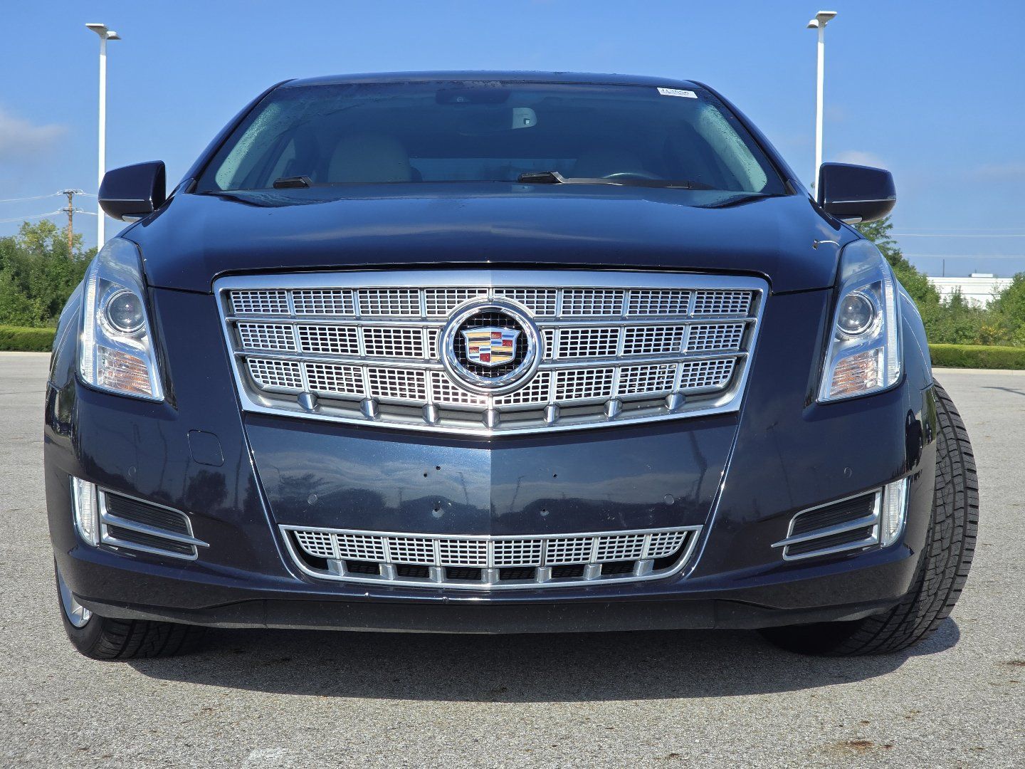 Used 2013 Cadillac XTS Platinum FWD image 13