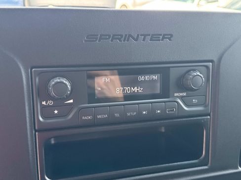 Used 2025 Mercedes-Benz Sprinter 2500 image 23