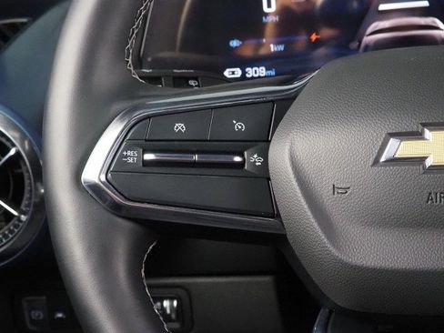 Used 2024 Chevrolet Equinox EV LT image 21