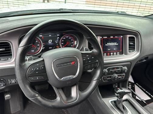 Used 2022 Dodge Charger R/T RWD image 16
