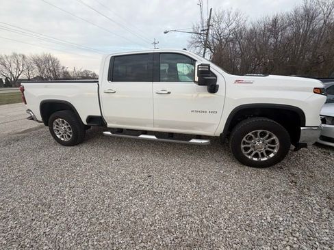 Used 2025 Chevrolet Silverado 2500 LTZ w/ LTZ Plus Package AWD/4WD image 5