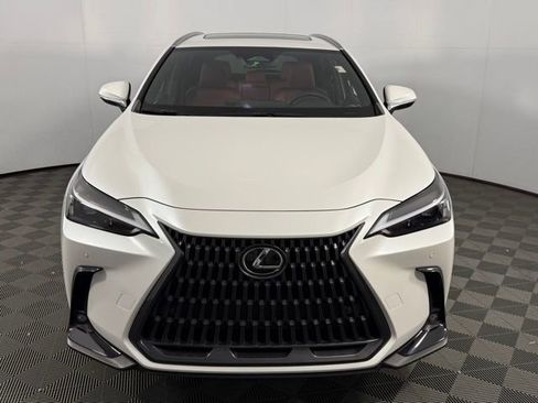 Used 2024 Lexus NX 250 FWD w/ Premium Package image 2
