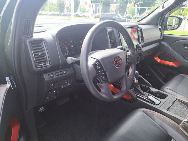 Used 2023 Nissan Frontier PRO-4X w/ Pro-4X Premium Package AWD/4WD image 13