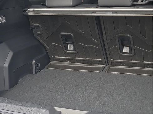 New 2025 Subaru Crosstrek 2.5i Limited image 9