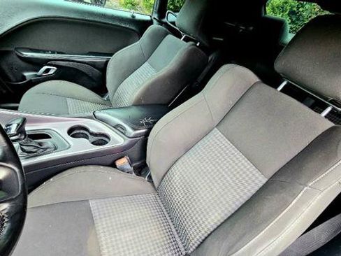 Used 2020 Dodge Challenger GT w/ Driver Convenience Group AWD/4WD image 10