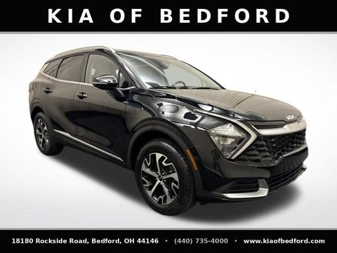 Certified 2023 Kia Sportage EX AWD/4WD image 3