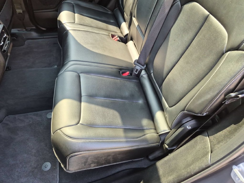 Used 2025 Jeep Grand Cherokee Limited AWD/4WD image 25