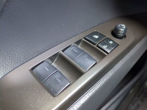 Used 2024 Toyota Camry SE image 21