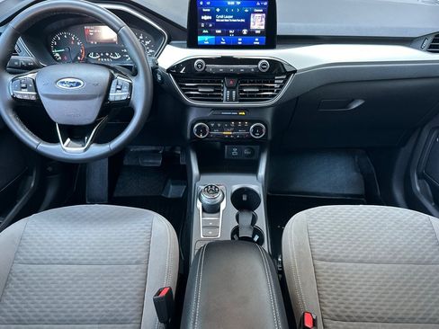 Used 2022 Ford Escape SE w/ SE Sport Appearance Package AWD/4WD image 15