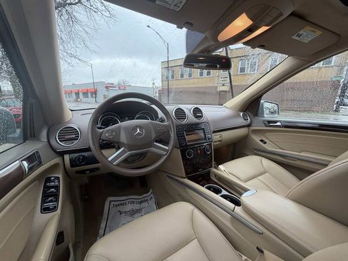 Used 2011 Mercedes-Benz GL 450 4MATIC image 17