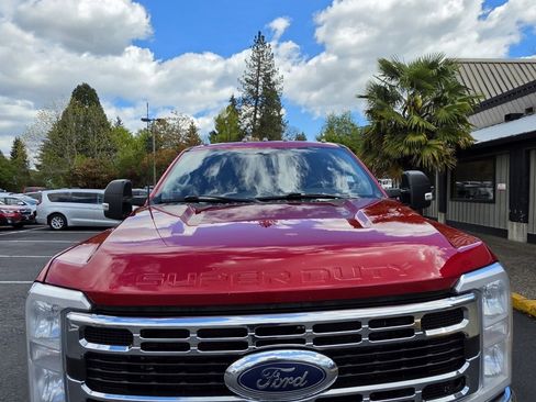 Used 2024 Ford F350 XLT AWD/4WD image 10