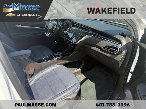 Certified 2023 Chevrolet Bolt EUV LT w/ Convenience Package FWD image 12