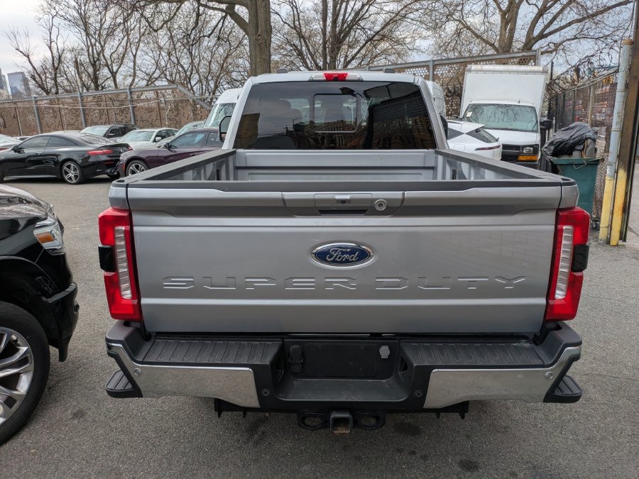 Used 2023 Ford F250 Lariat AWD/4WD image 5