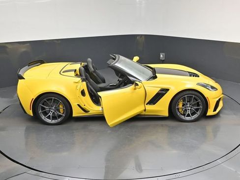 Used 2017 Chevrolet Corvette Z06 RWD image 18
