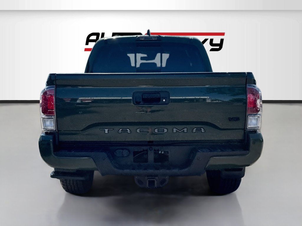 Used 2021 Toyota Tacoma TRD Sport w/ Technology Package RWD image 6
