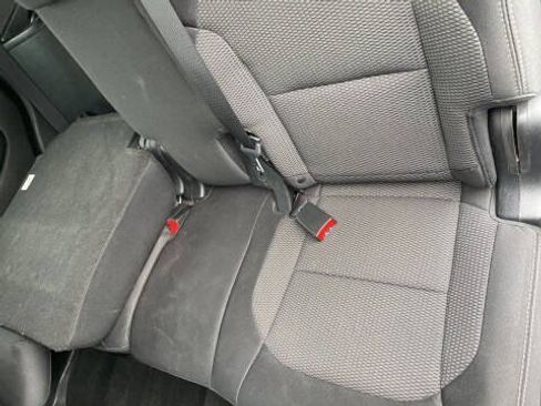 Used 2017 Ford Explorer XLT AWD/4WD image 13