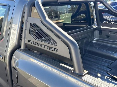 Certified 2023 Nissan Frontier SV w/ Midnight Edition Package image 8